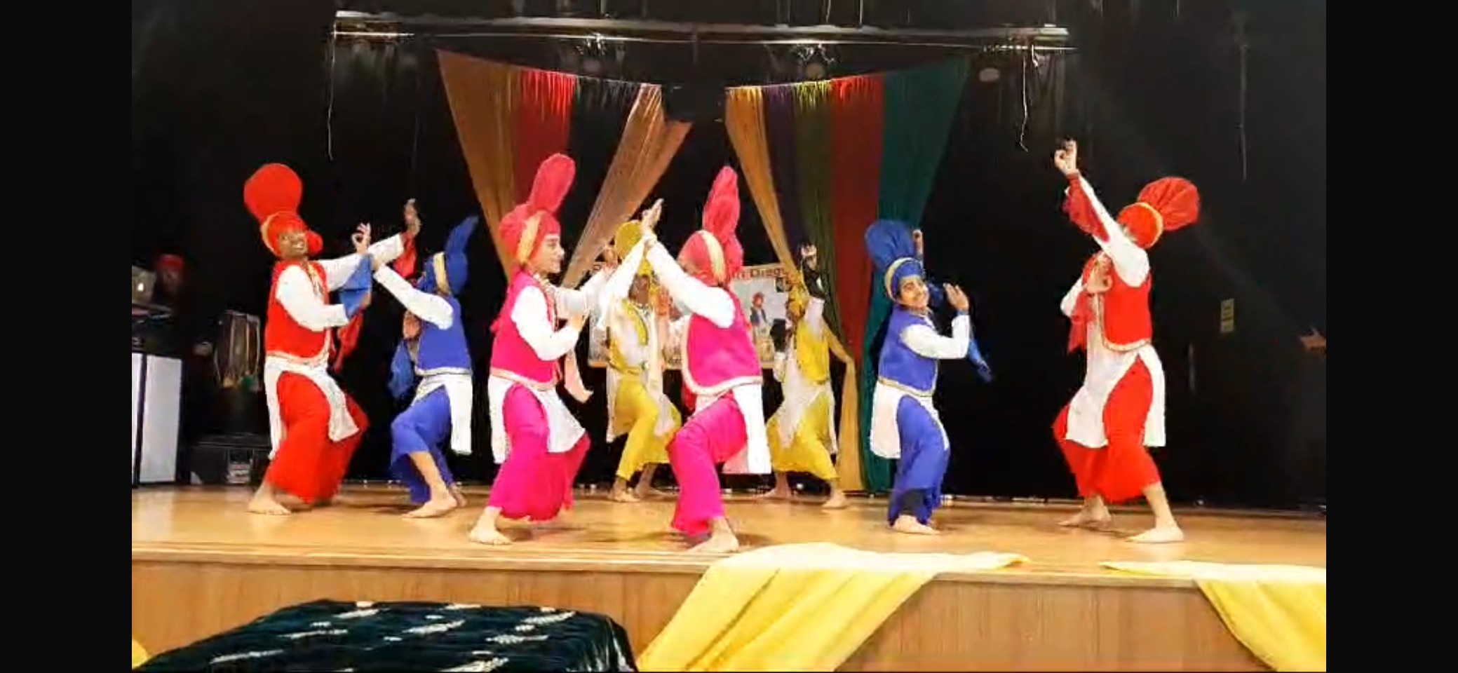 35 Bhangra Banner